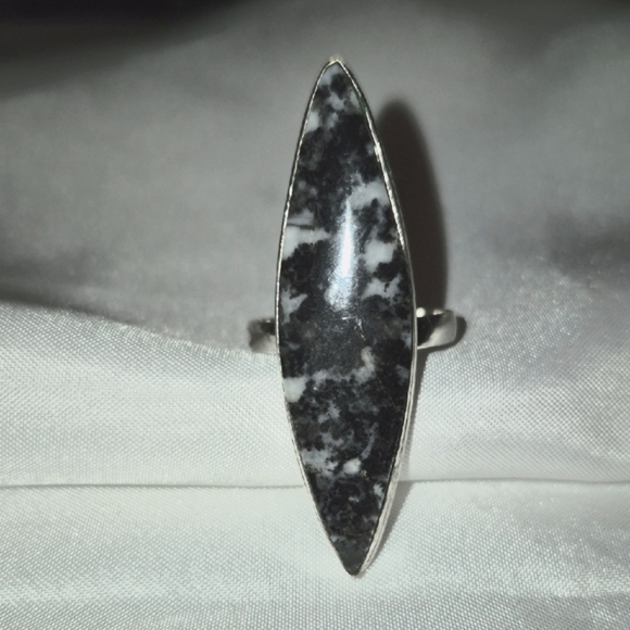preowned Jewelry - Elegant Zebra Jasper Marquise Ring
